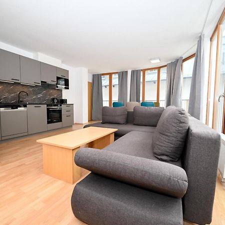 Appartementhaus Zell City By All In One Apartments Цел ам Зее Екстериор снимка