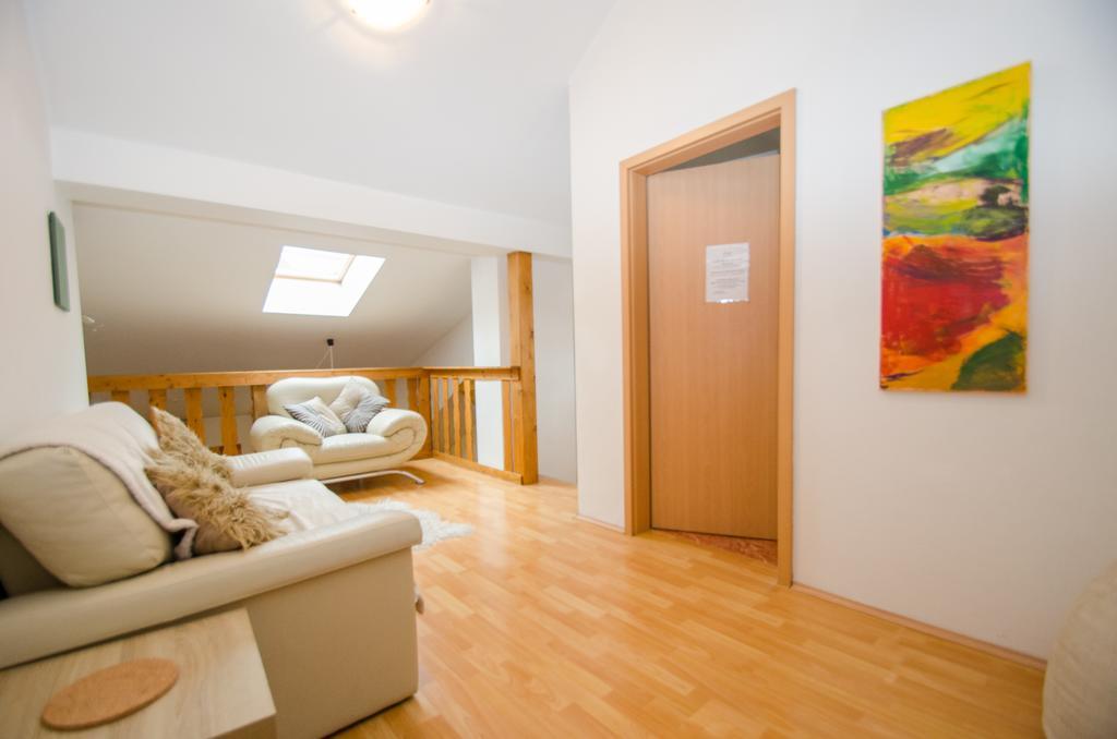 Appartementhaus Zell City By All In One Apartments Цел ам Зее Екстериор снимка